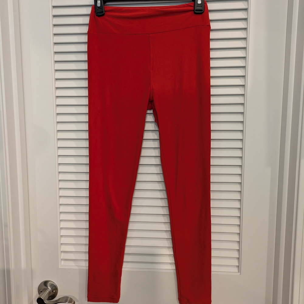 Set Of 2 LuLaRoe Vibrant Red And Blue Leggings Size Medium